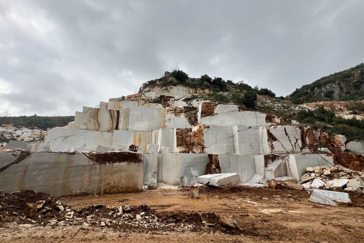 https://www.stonetech.gr/files/files/etairia/CONTENT-PAGES-2024/ABOUT-2024/SILVER%20CLOUD%20SKYLINE%20QUARRY%20STONETECH.jpg 1